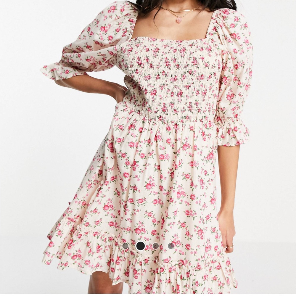 New Look Tie Back Shirred Floral Smock Dress in Pink and White - Size 14